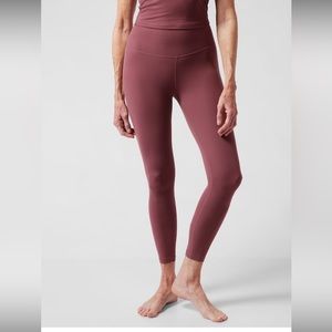 Athleta Transcend 7/8 Leggings (NWOT)